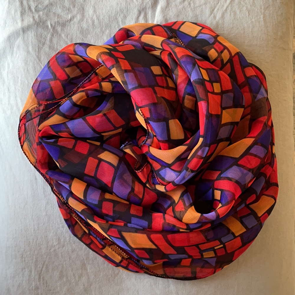NWOT Vibrant Mosaic Scarf